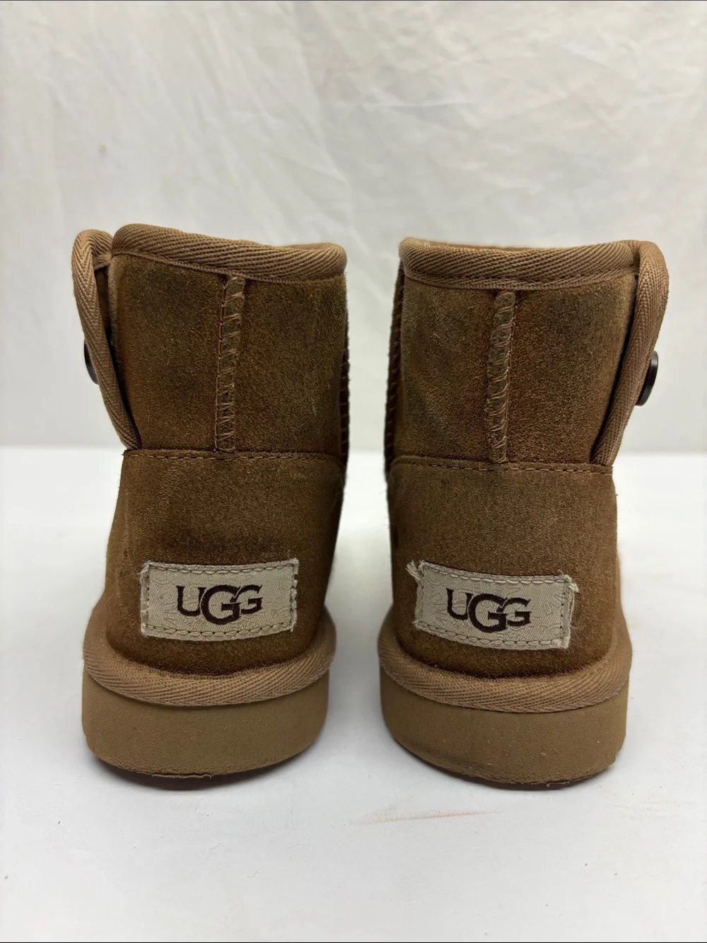 UGG Chestnut Kids Short Suede Boots, SZ 12 toddler girl, box 15